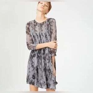 Club Monaco Silk Black and Gray Floral Dress Size 8